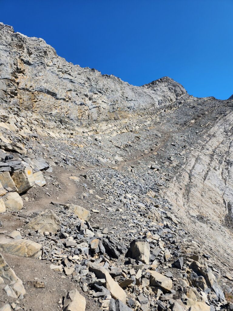 Narrow ridge Cascade Mountain